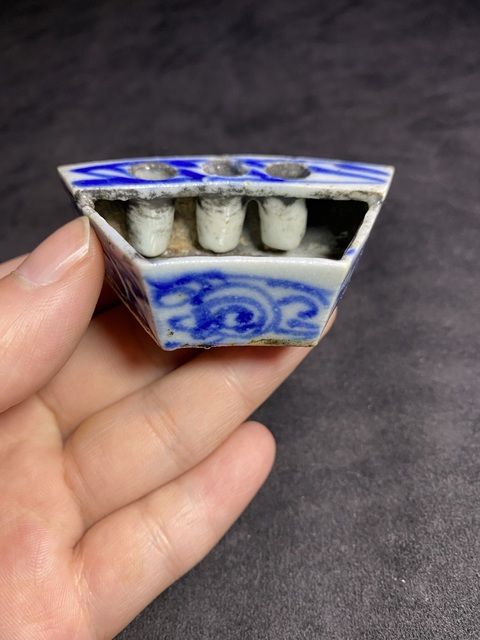 古玩陶瓷清道光花卉紋青花筆插拍賣，當前價格500元