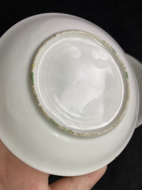 古玩陶瓷民國(guó)花鳥(niǎo)紋碟一雙拍賣,當(dāng)前價(jià)格1600元