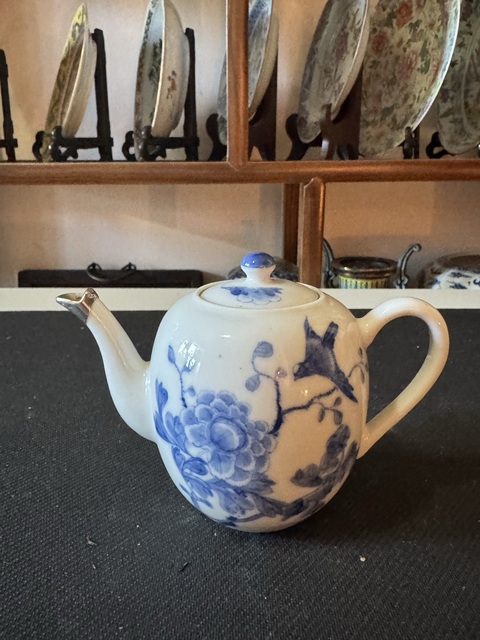 古玩陶瓷青花花鳥紋壺拍賣，當前價格8600元