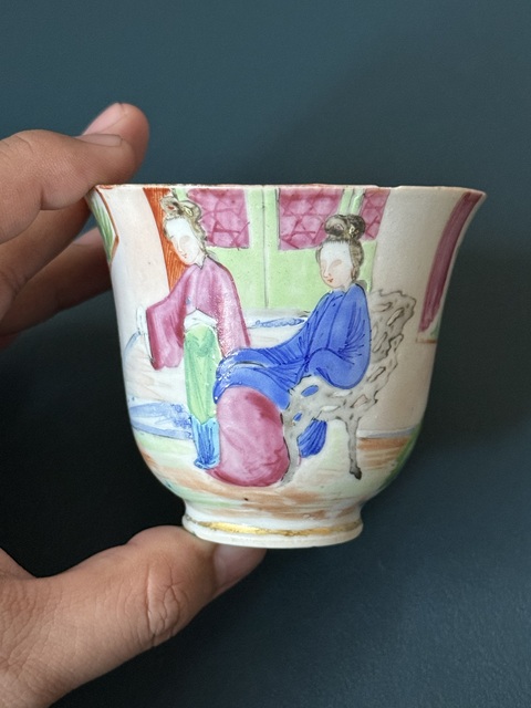 古玩陶瓷清·道光人物故事撇口廣彩執杯拍賣，當前價格1280元