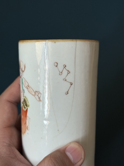 古玩陶瓷清·同治魁星點(diǎn)斗粉彩筆筒拍賣(mài),當(dāng)前價(jià)格1380元