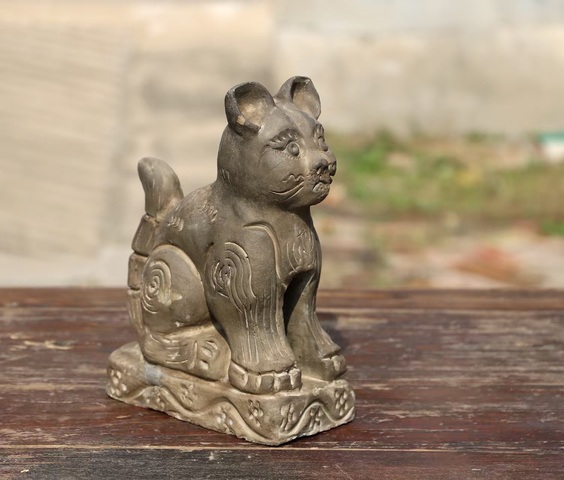 古玩陶瓷磚灰陶貓擺件拍賣，當前價格500元