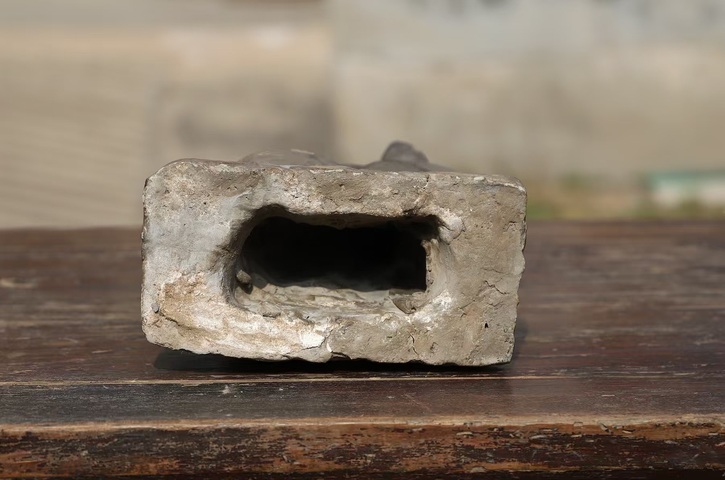 古玩陶瓷磚灰陶貓擺件拍賣，當前價格500元