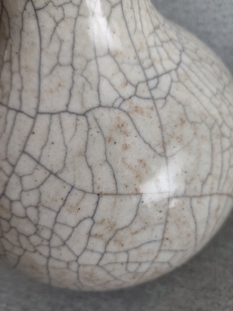 古玩陶瓷哥釉天球瓶真品鑒賞圖