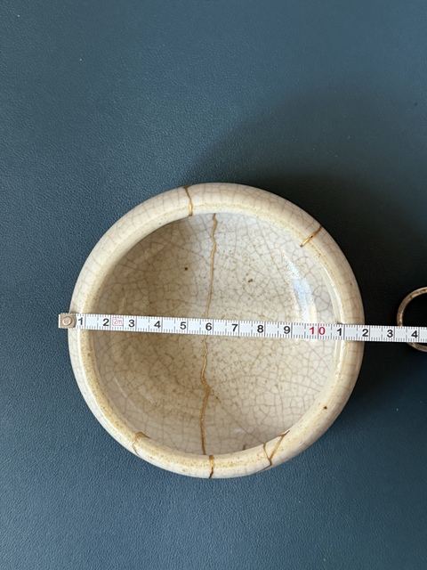 古玩陶瓷清·乾隆鱔血紅哥釉三足香爐拍賣,當前價格1380元