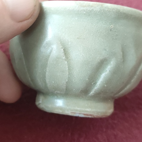 古玩陶瓷龍泉青瓷刻花杯真品鑒賞圖