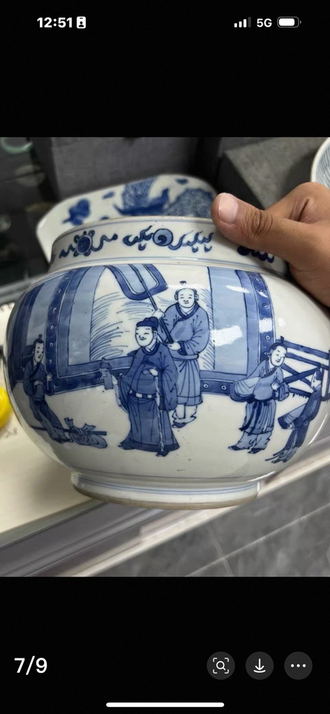 古玩陶瓷人物紋青花四系粥罐真品鑒賞圖