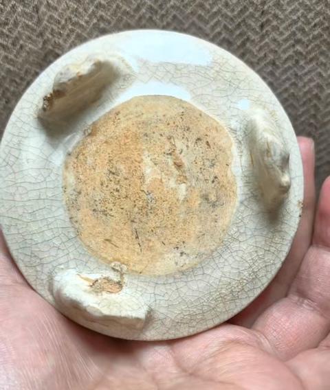 古玩陶瓷白吉州三足爐真品鑒賞圖