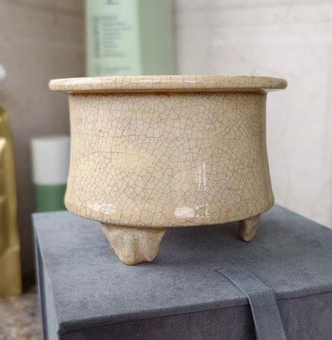 古玩陶瓷白吉州三足爐真品鑒賞圖