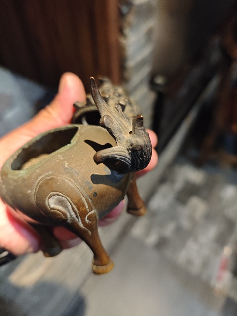 古玩銅器清代甪端熏爐 香爐 宣德爐真品鑒賞圖