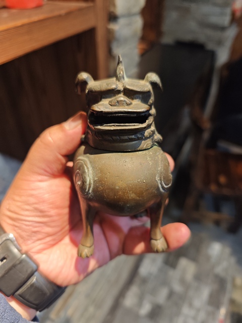 古玩銅器清代甪端熏爐 香爐 宣德爐真品鑒賞圖