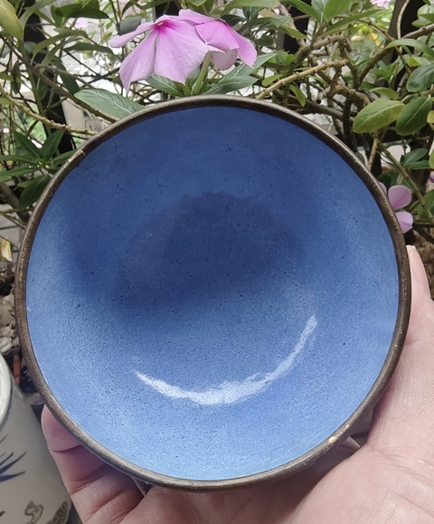 古玩陶瓷晚清民國 銅胎琺瑯纏枝蓮紋碗真品鑒賞圖