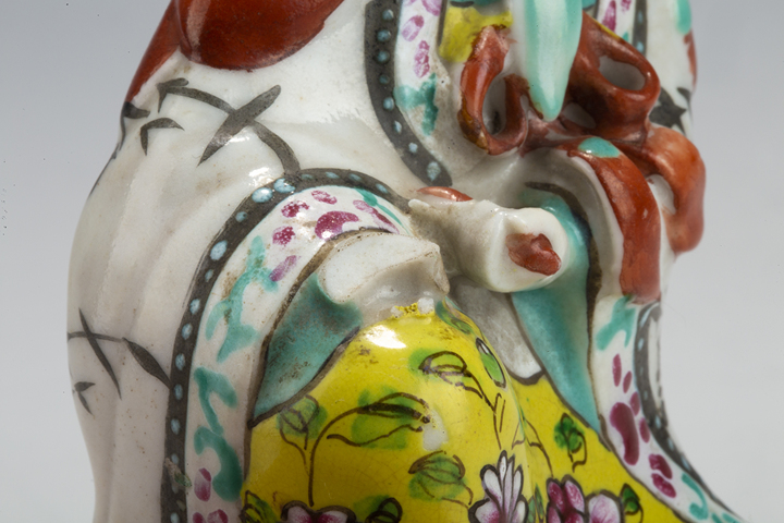 古玩陶瓷清乾隆·粉彩觀音瓷塑真品鑒賞圖