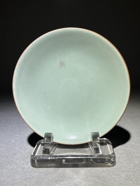 古玩陶瓷豆青釉盤真品鑒賞圖