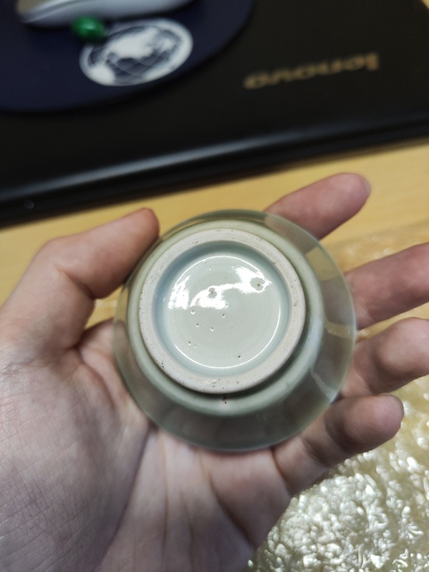 古玩陶瓷豆青釉杯真品鑒賞圖