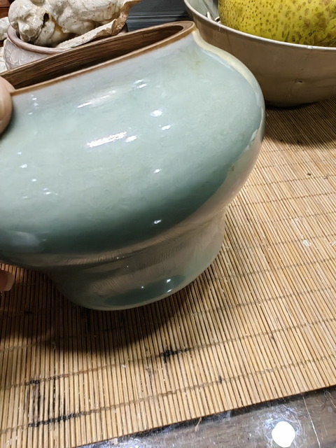 古玩陶瓷青瓷罐真品鑒賞圖