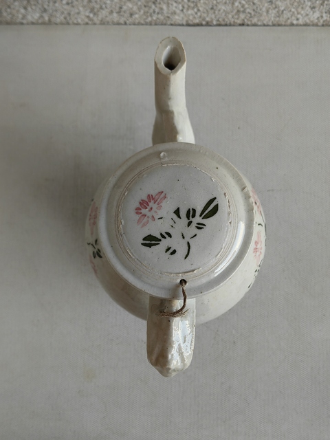 古玩陶瓷釉下彩繪花卉紋茶壺拍賣，當前價格680元