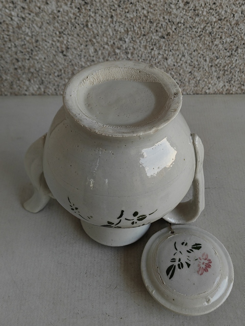 古玩陶瓷釉下彩繪花卉紋茶壺拍賣，當前價格680元