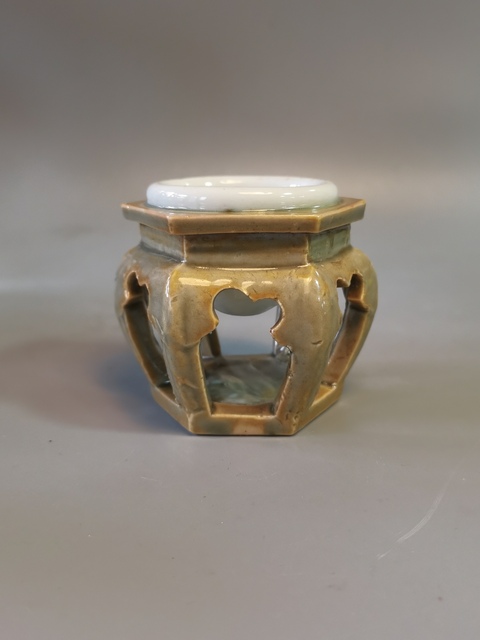 古玩陶瓷青釉六方水盂真品鑒賞圖