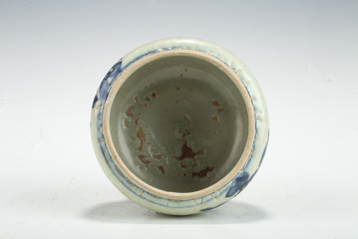 古玩陶瓷明晚·青花花卉紋小蓋罐
真品鑒賞圖