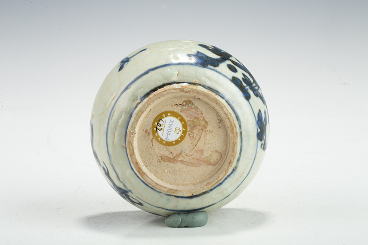 古玩陶瓷明晚·青花花卉紋小蓋罐
真品鑒賞圖