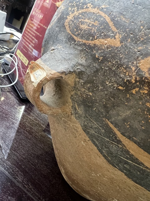 古玩陶瓷文化期彩繪陶罐（疑似有加彩）真品鑒賞圖