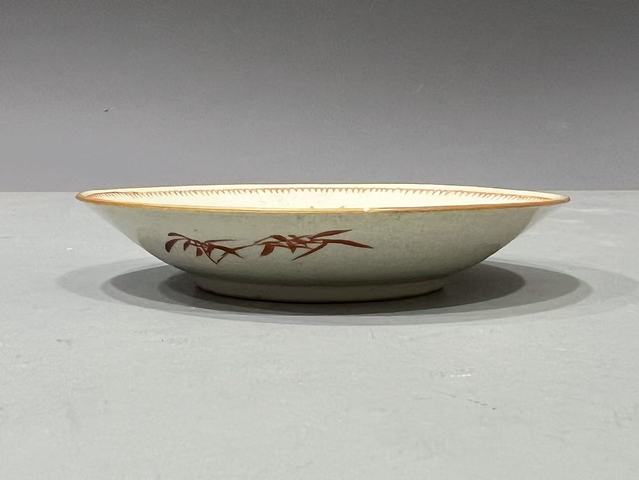 古玩陶瓷粉彩獅子盤真品鑒賞圖