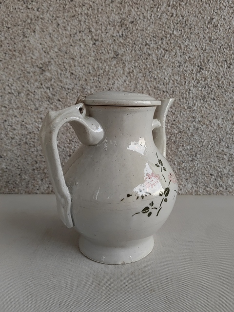 古玩陶瓷釉下彩繪花卉紋茶壺拍賣，當前價格680元