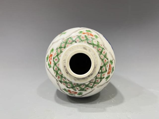 古玩陶瓷五彩罐真品鑒賞圖