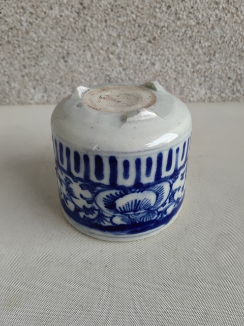 古玩陶瓷青花纏枝花卉紋香爐拍賣，當前價格480元