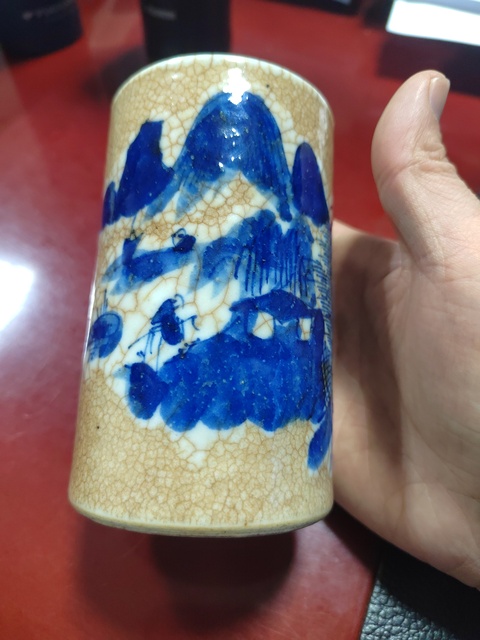 古玩陶瓷哥釉地青花人物山水紋青花筆筒拍賣，當(dāng)前價格1560元