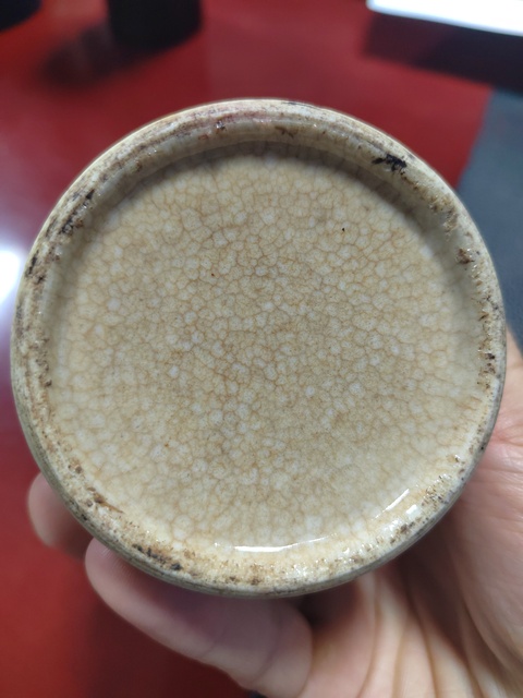 古玩陶瓷哥釉地青花人物山水紋青花筆筒拍賣，當(dāng)前價格1560元