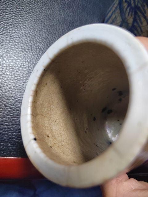 古玩陶瓷哥釉地青花人物山水紋青花筆筒拍賣，當(dāng)前價格1560元