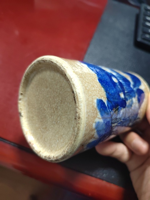 古玩陶瓷哥釉地青花人物山水紋青花筆筒拍賣，當(dāng)前價格1560元