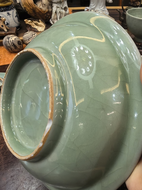 古玩陶瓷龍泉青釉雙魚折沿洗真品鑒賞圖