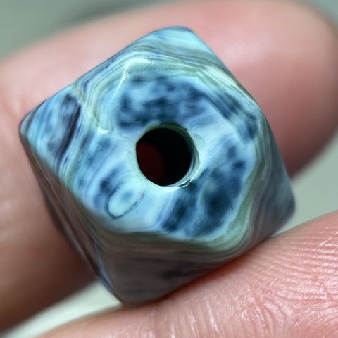 古玩玉器纏絲瑪瑙多愣珠真品鑒賞圖