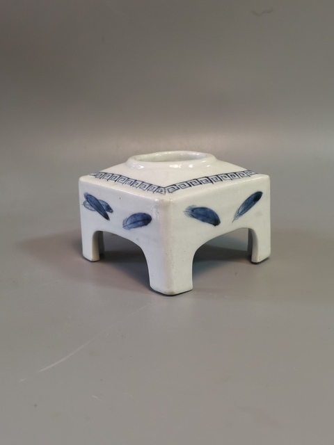 古玩陶瓷青花水盂真品鑒賞圖