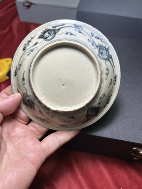 古玩陶瓷青花花卉紋盤真品鑒賞圖