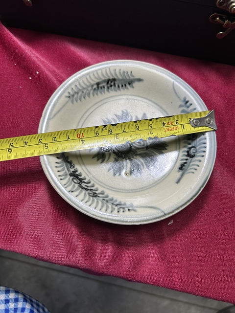 古玩陶瓷青花花卉紋盤真品鑒賞圖