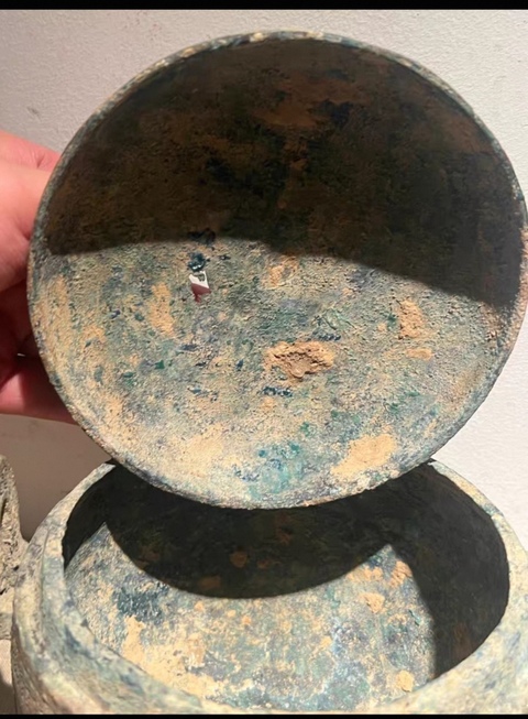 古玩銅器繩紋蓋鼎真品鑒賞圖