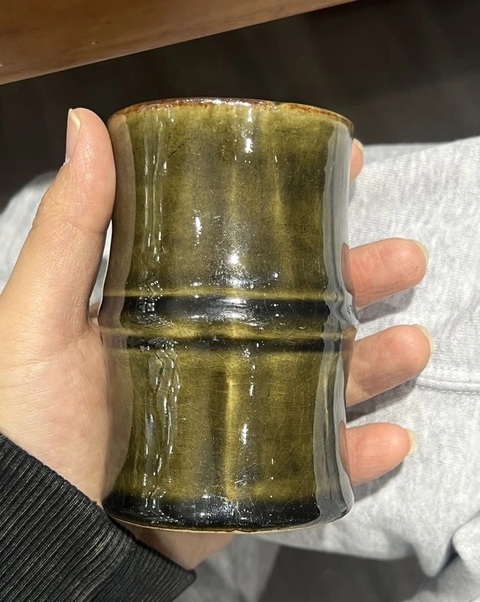 古玩陶瓷茶葉末釉竹節(jié)筆筒真品鑒賞圖