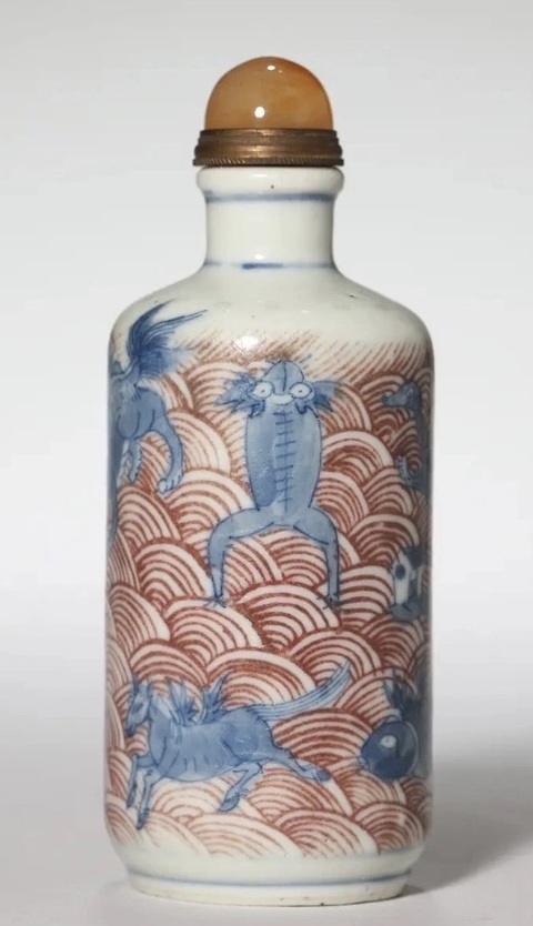 古玩陶瓷青花釉里紅海八怪鼻煙壺真品鑒賞圖