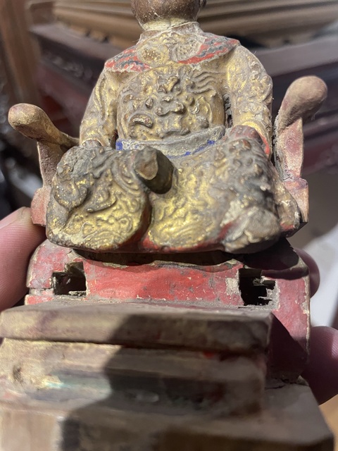 古玩雜項(xiàng)木雕漆金彩繪神像真品鑒賞圖