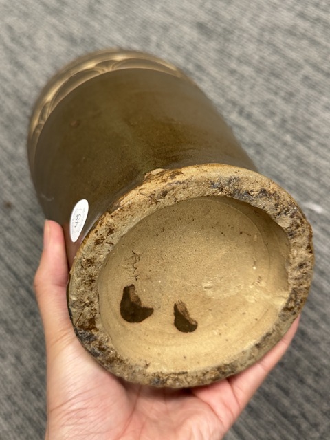 古玩陶瓷茶葉末釉刻花梅瓶真品鑒賞圖