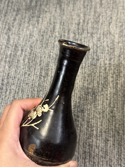 古玩陶瓷吉州窯梅紋長頸瓶真品鑒賞圖