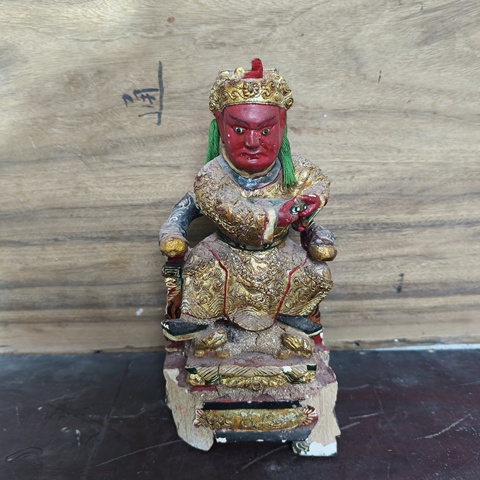 古玩雜項閩南木雕人物拍賣，當前價格280元