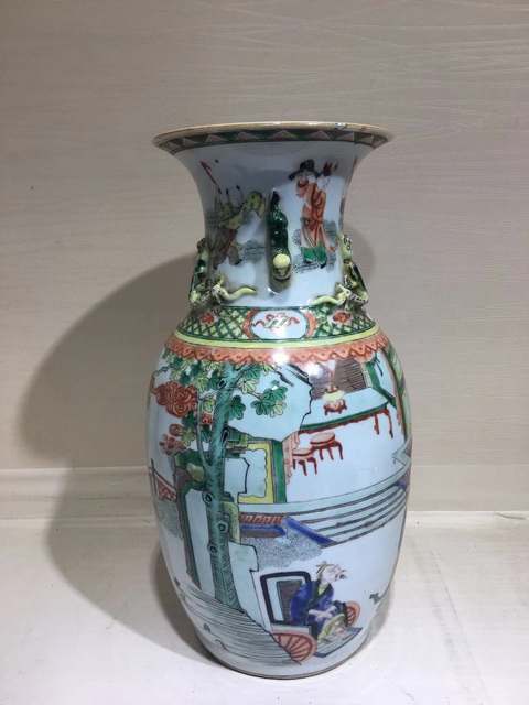 古玩陶瓷人物紋五彩瓶真品鑒賞圖