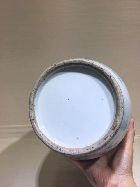 古玩陶瓷人物紋五彩瓶真品鑒賞圖