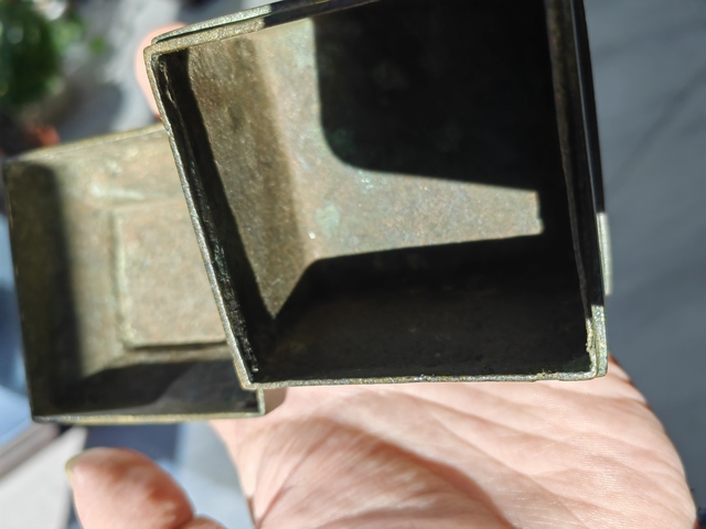 古玩銅器獸鈕印盒真品鑒賞圖