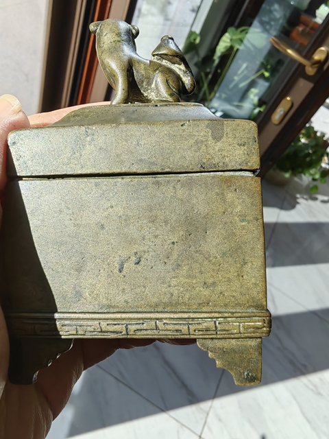 古玩銅器獸鈕印盒真品鑒賞圖